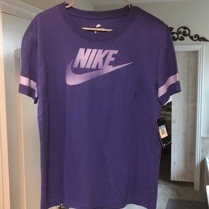 New! With tags attached Nike top